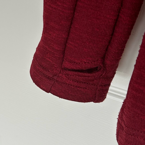 Long Bench Zip-Up - Picture 5 of 9